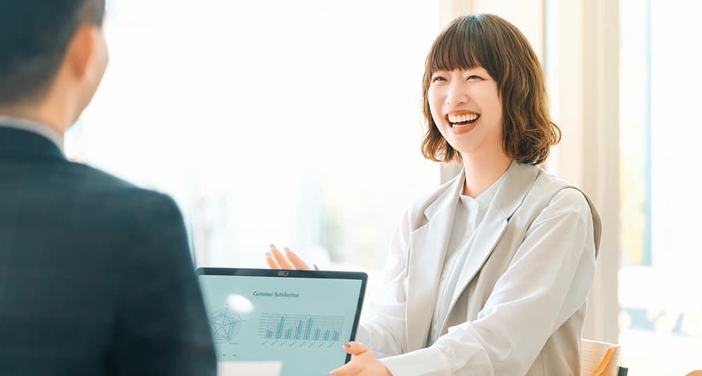 仕事と家庭、どちらを優先したい？